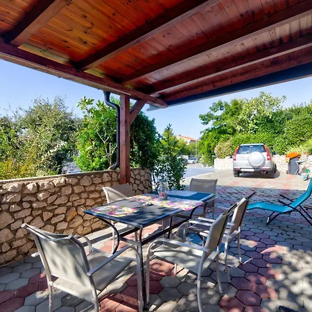 Jelka Nv 2 - For 4 Persons With Terrace And Private Parking