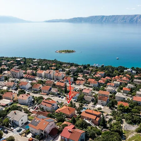 Jelka Nv 2 - For 4 Persons With Terrace And Private Parking Apartmán