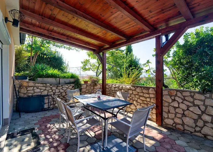 Jelka Nv 2 - For 4 Persons With Terrace And Private Parking Apartament Novi Vinodolski