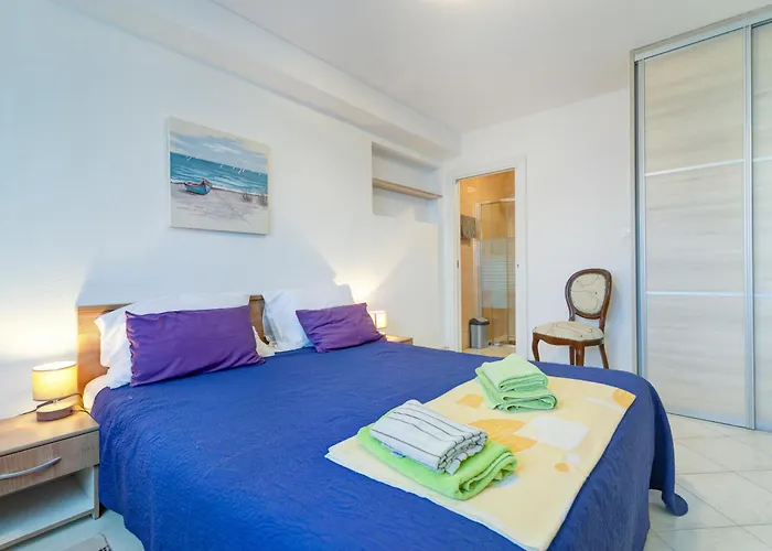 Jelka Nv 2 - For 4 Persons With Terrace And Private Parking Apartment Novi Vinodolski