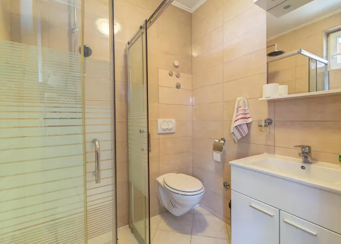 Jelka Nv 2 - For 4 Persons With Terrace And Private Parking *